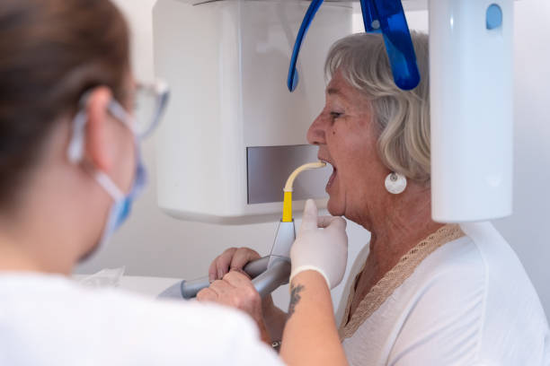 Best Emergency Tooth Extraction in Palm City, FL