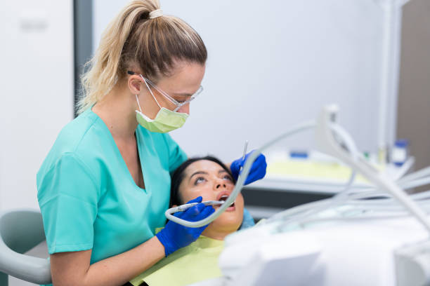 Best Emergency Tooth Extraction in Palm City, FL